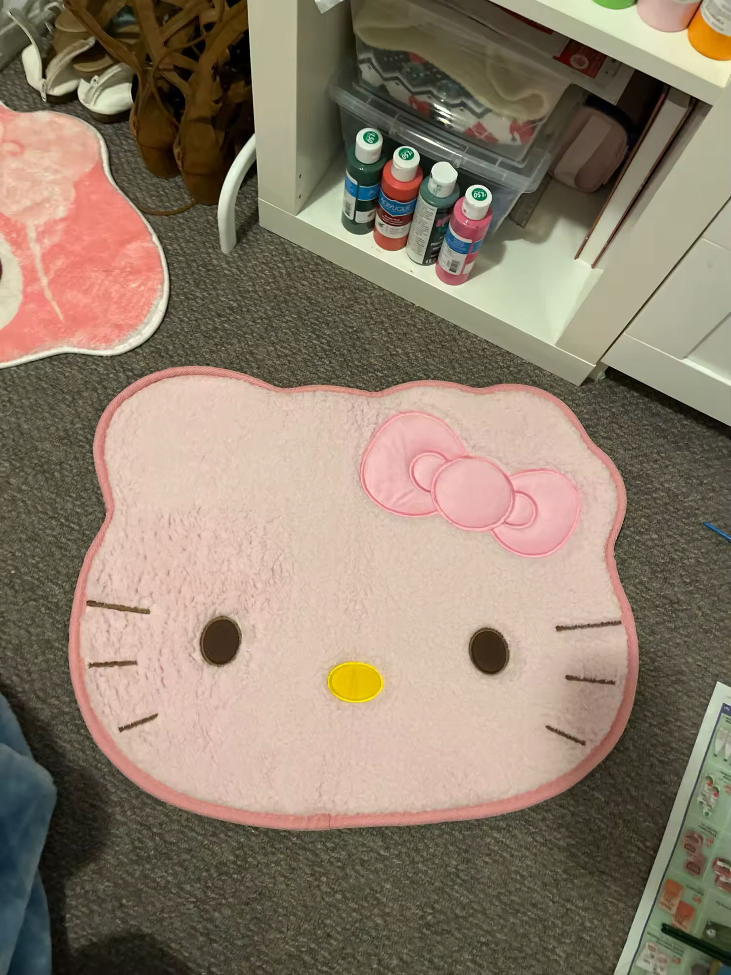 Hello Kitty Rug- Light Pink Kitty