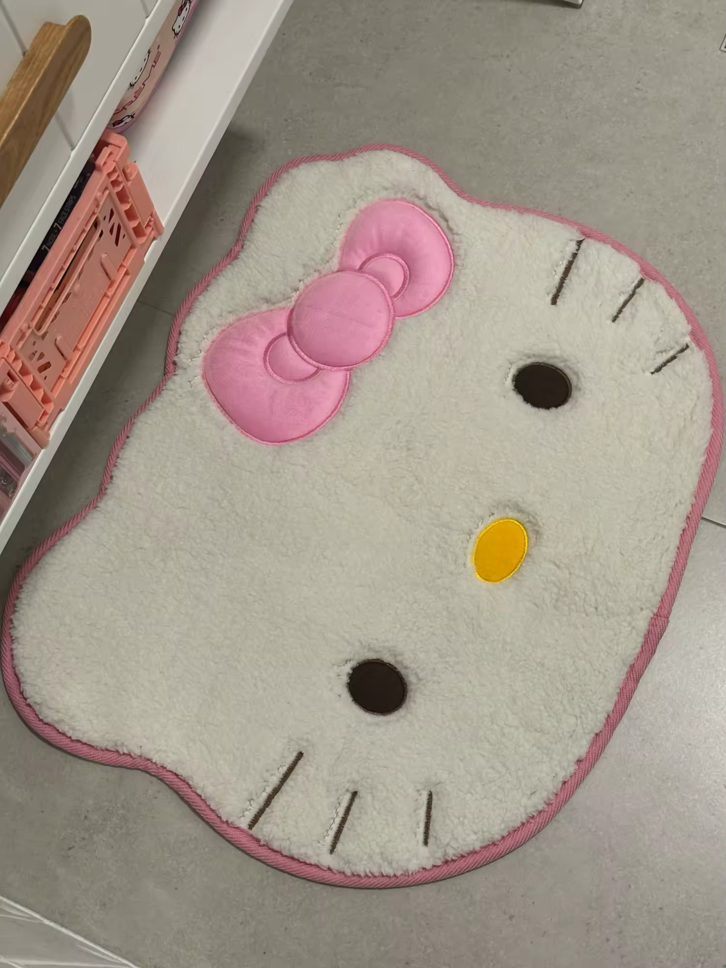Hello Kitty Rug- French Tip Kitty